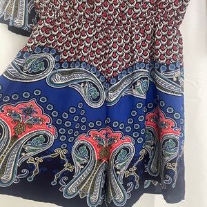 💫Short black, blue, red and white dress